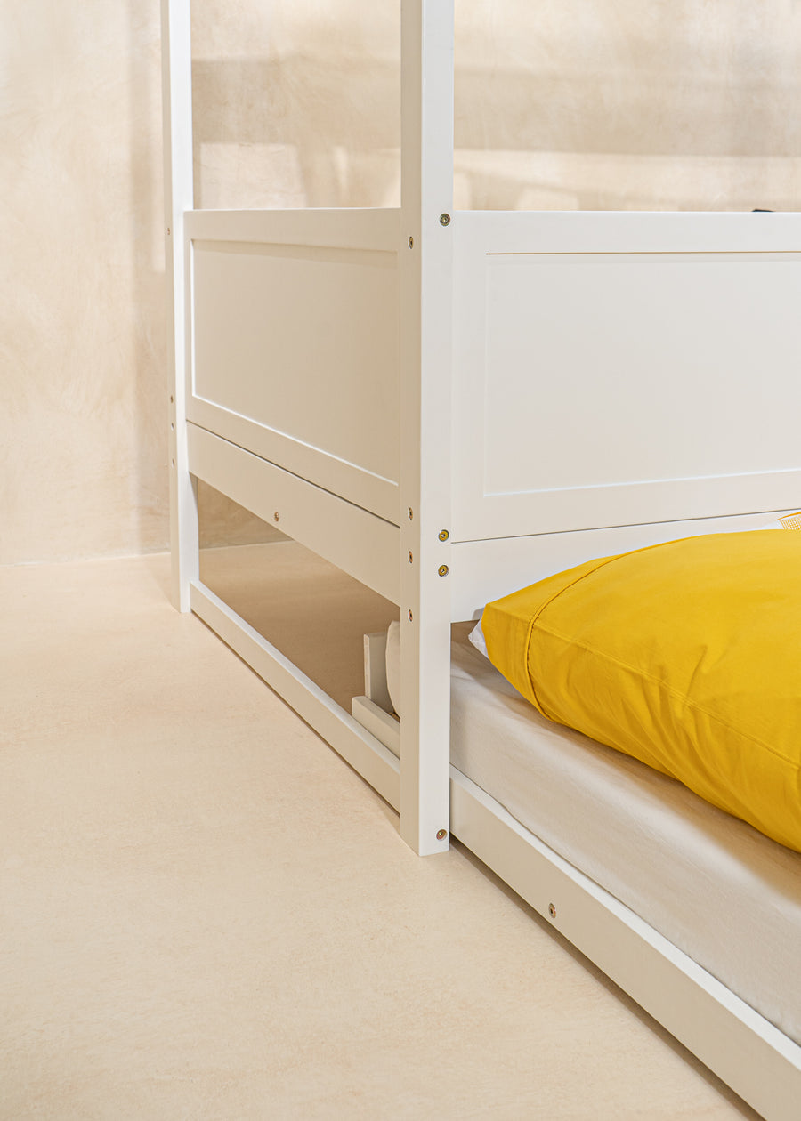 House bed with rails  & trundle bed - White